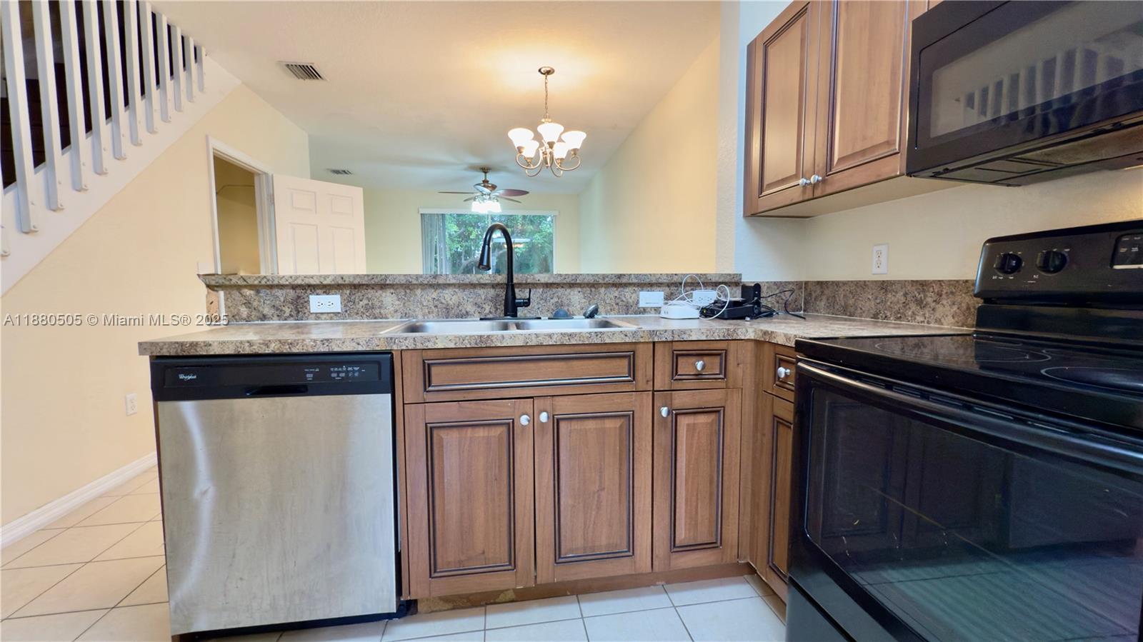 1918 Alamanda Way #N/A Riviera Beach, FL 33404