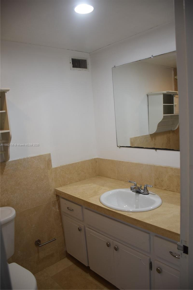 Undisclosed Address Miami, FL 33129