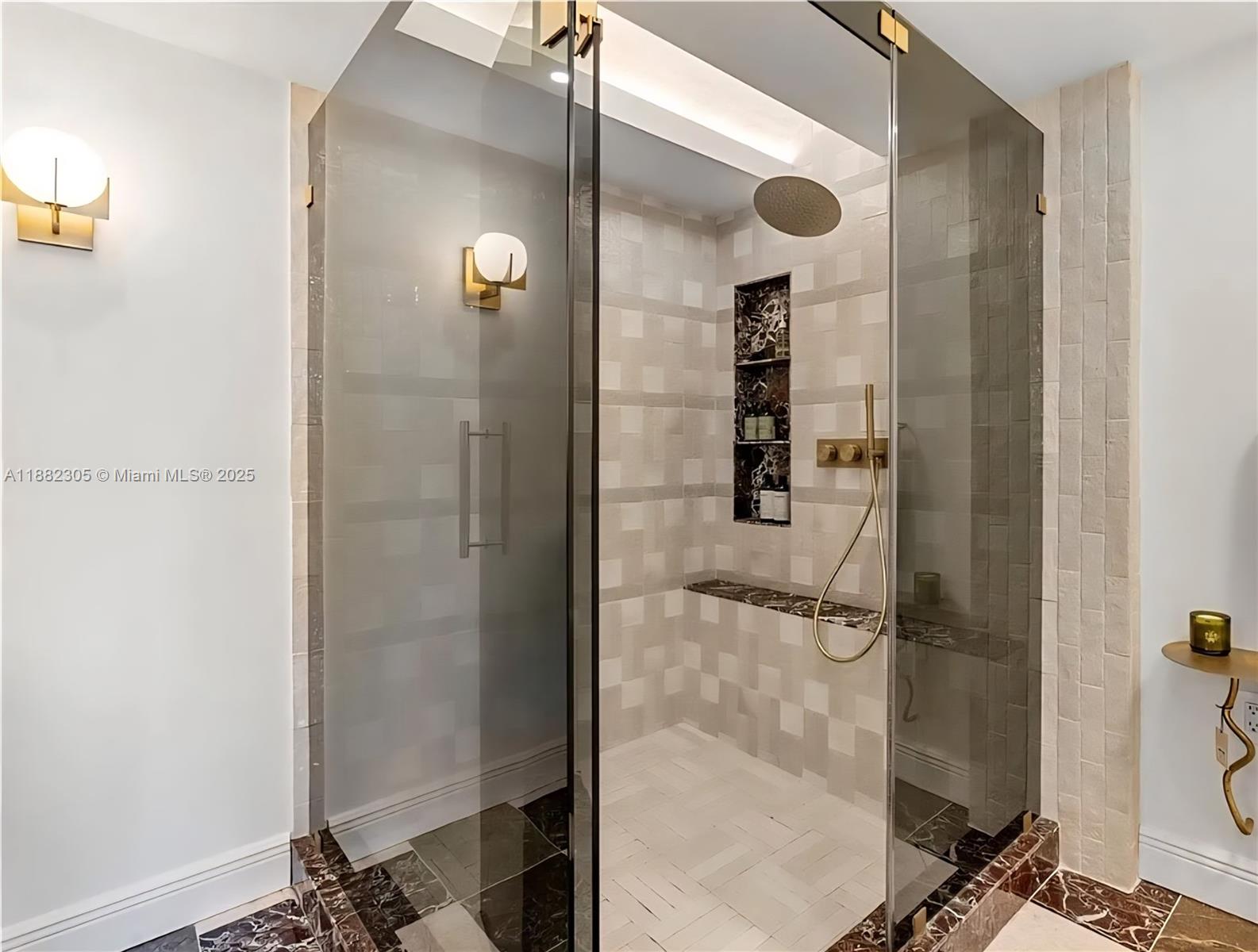 4000 Towerside Ter #1109