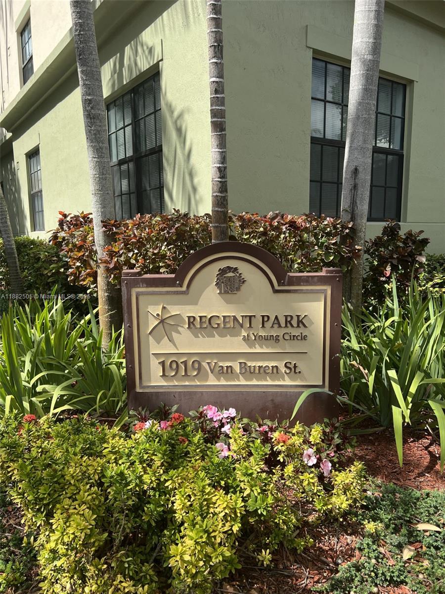1919 Van Buren St #408A