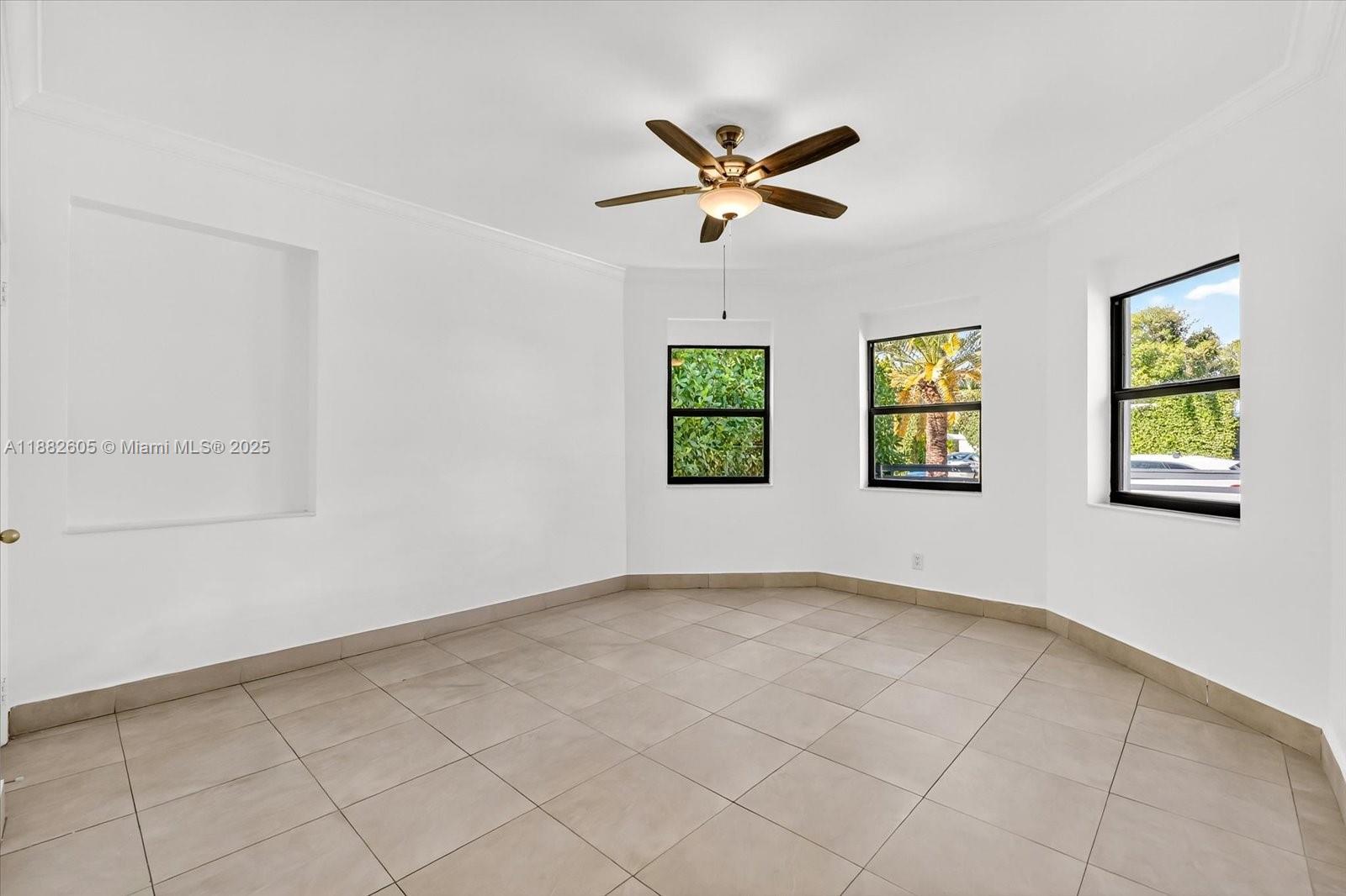 Undisclosed Address Miami Beach, FL 33140