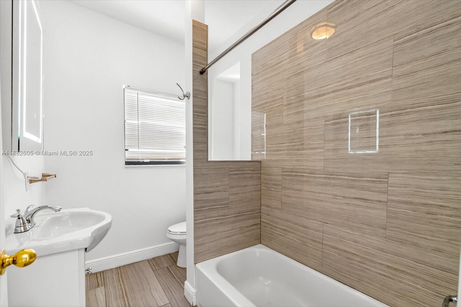 Undisclosed Address Miami Beach, FL 33140