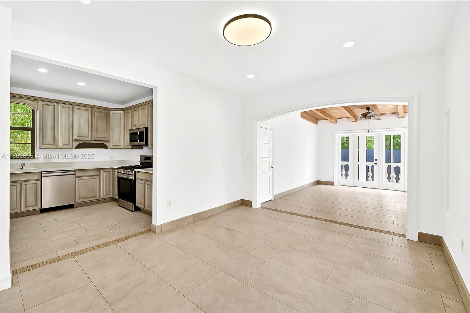 Undisclosed Address Miami Beach, FL 33140