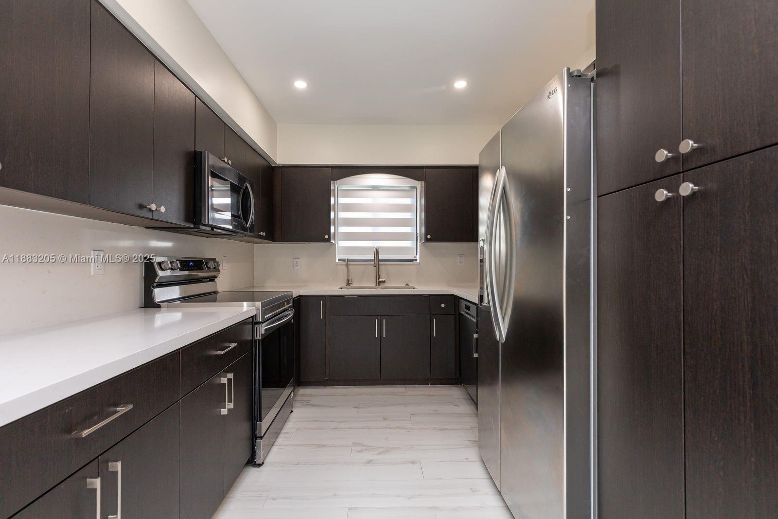 5641 SW 67th Ave South Miami, FL 33143