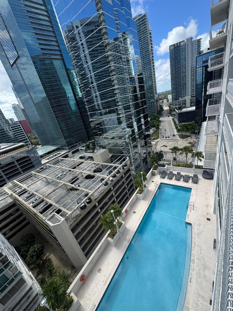image The Club At Brickell Bay9