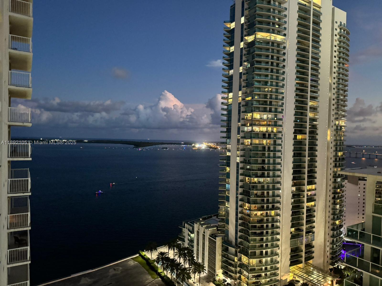 image The Club At Brickell Bay13