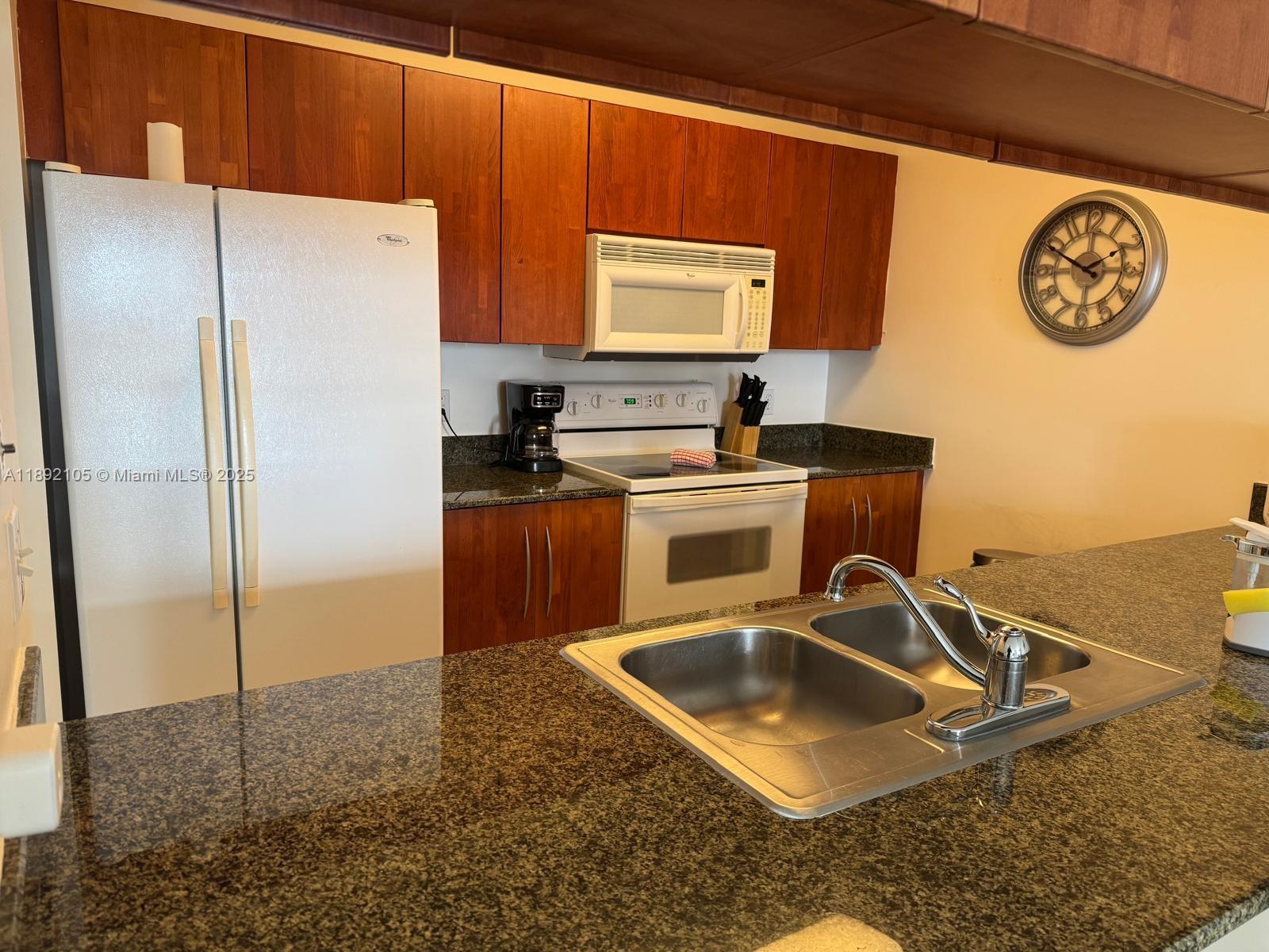 image The Club At Brickell Bay1