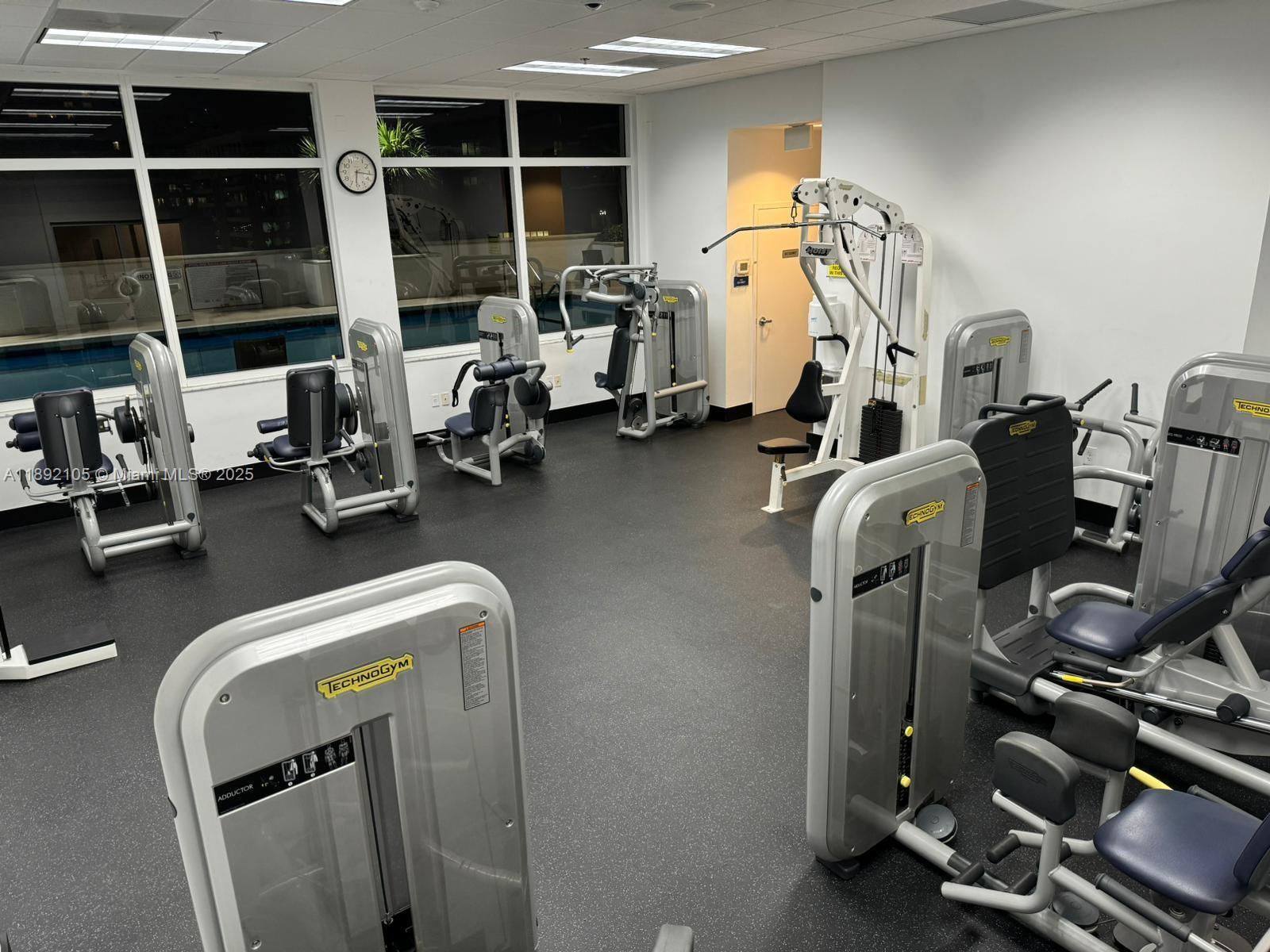 image The Club At Brickell Bay21