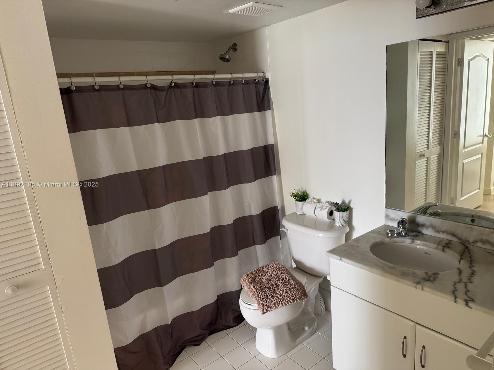 image The Club At Brickell Bay4