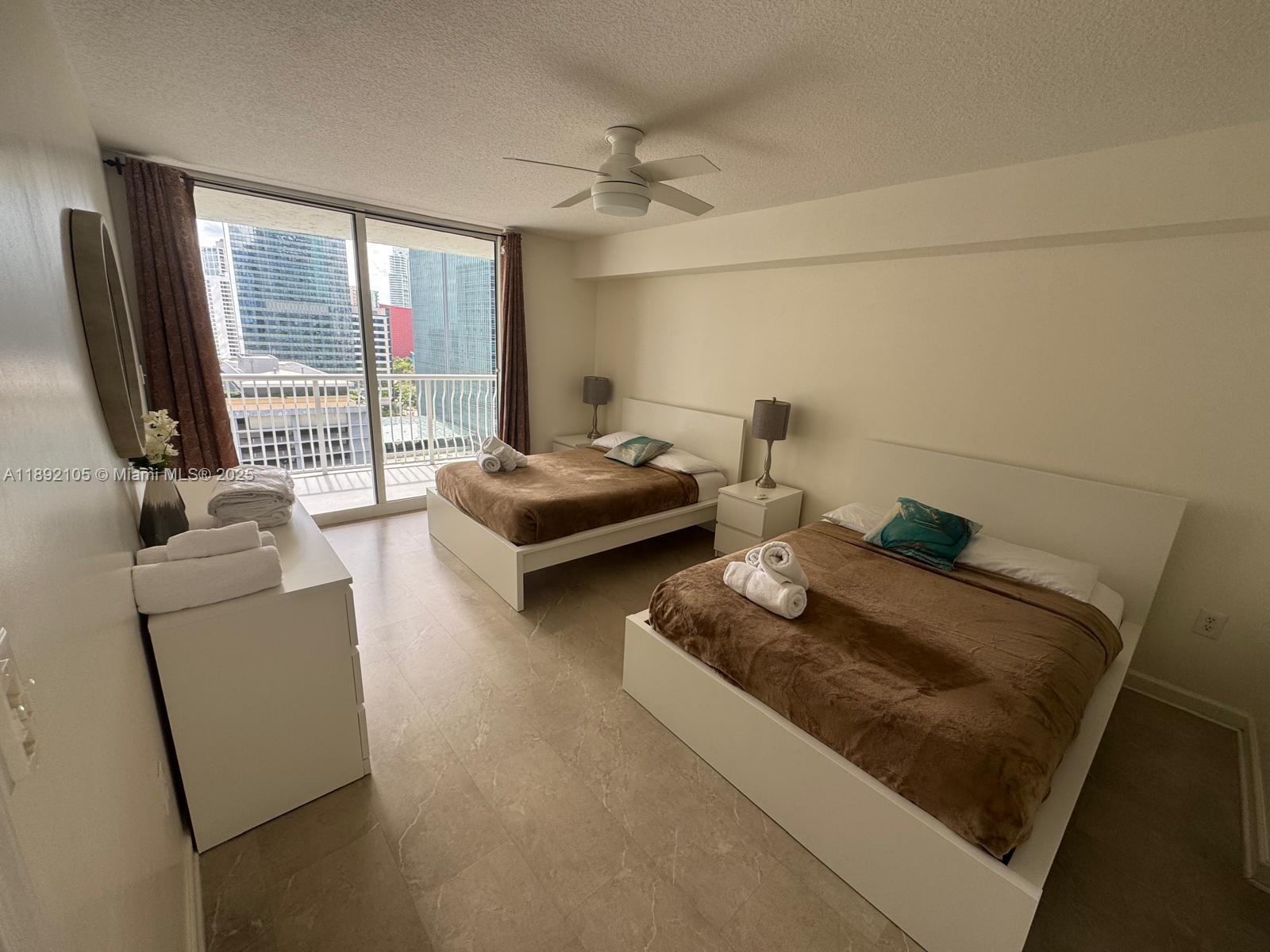 image The Club At Brickell Bay6