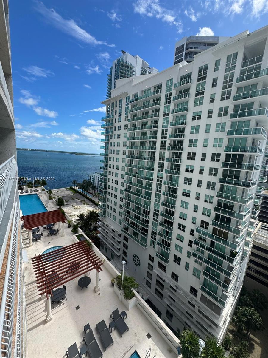 image The Club At Brickell Bay8