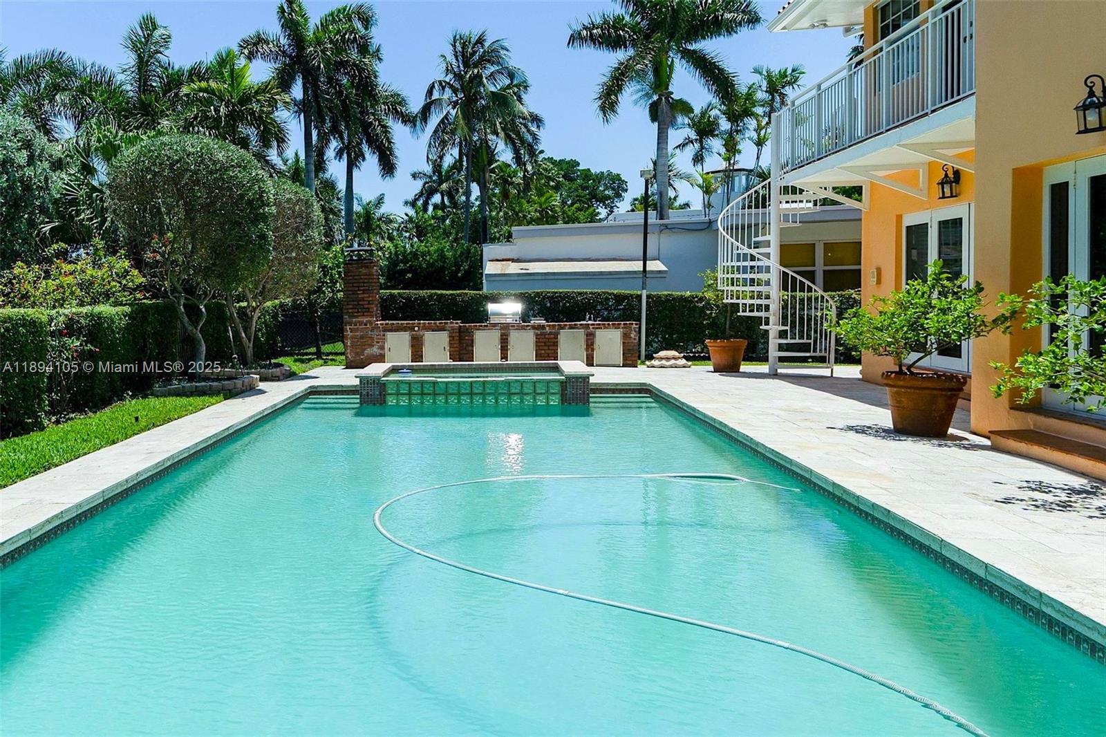 5309 Alton Rd Miami Beach, FL 33140