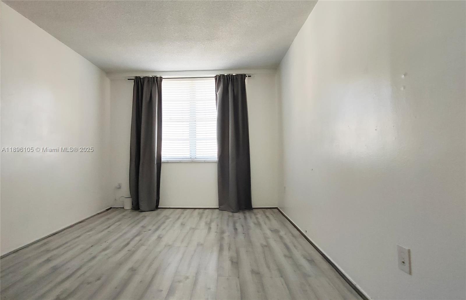500 Bayview Dr #2127