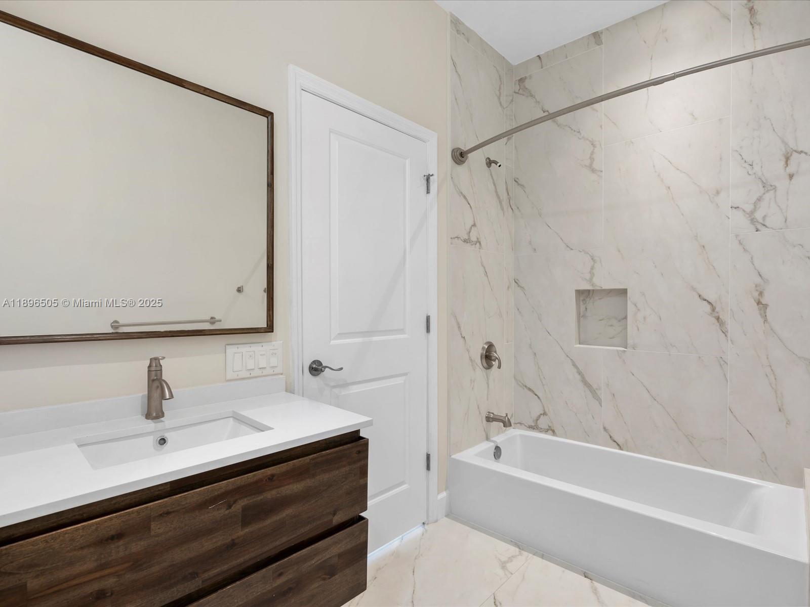 8501 SW 68th St Rd Miami, FL 33143