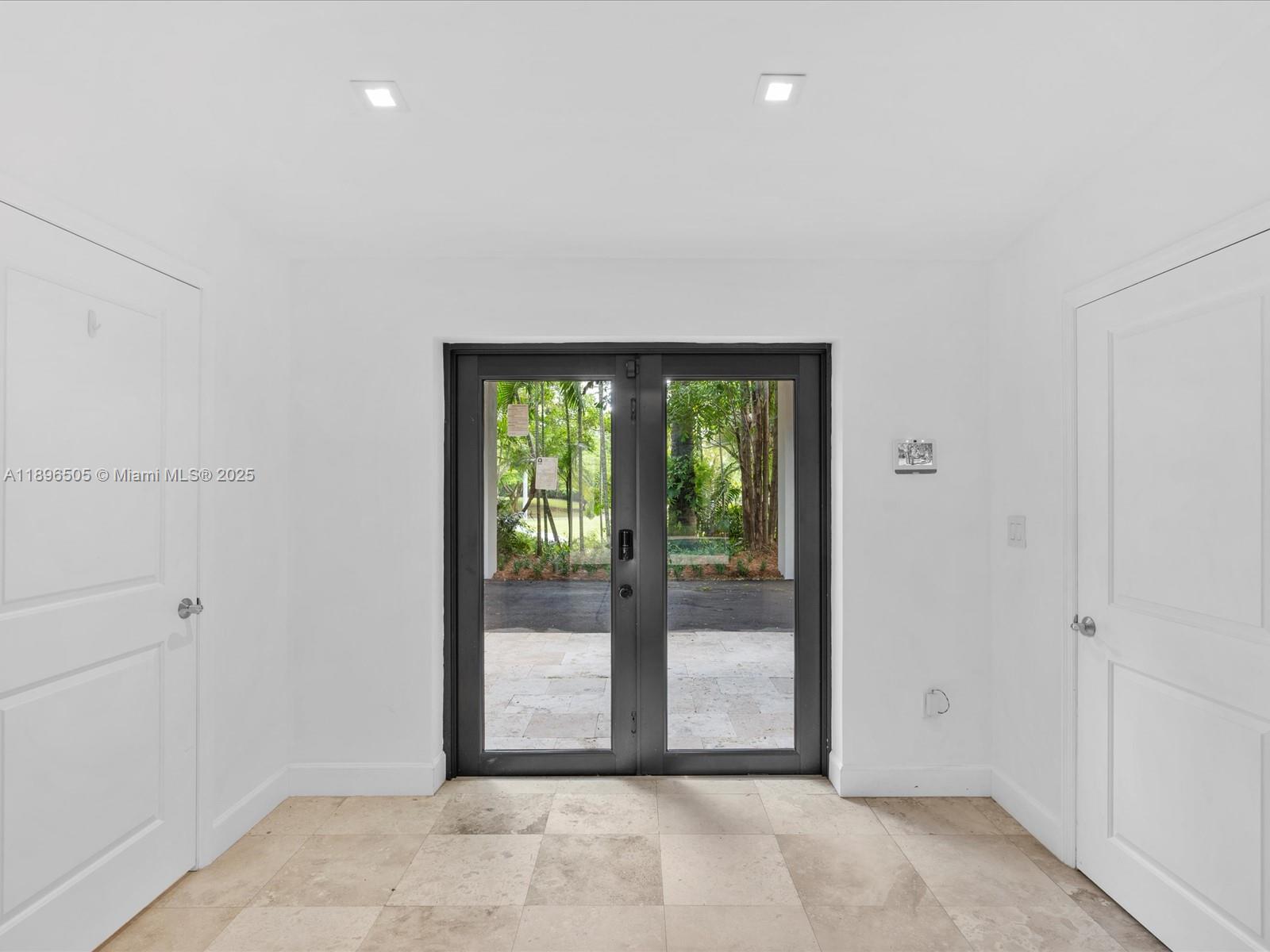 8501 SW 68th St Rd Miami, FL 33143