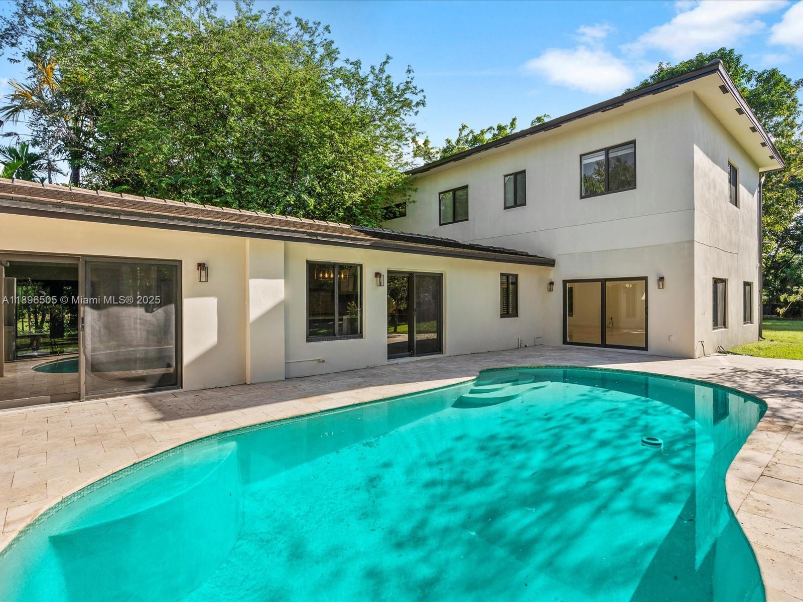 8501 SW 68th St Rd Miami, FL 33143