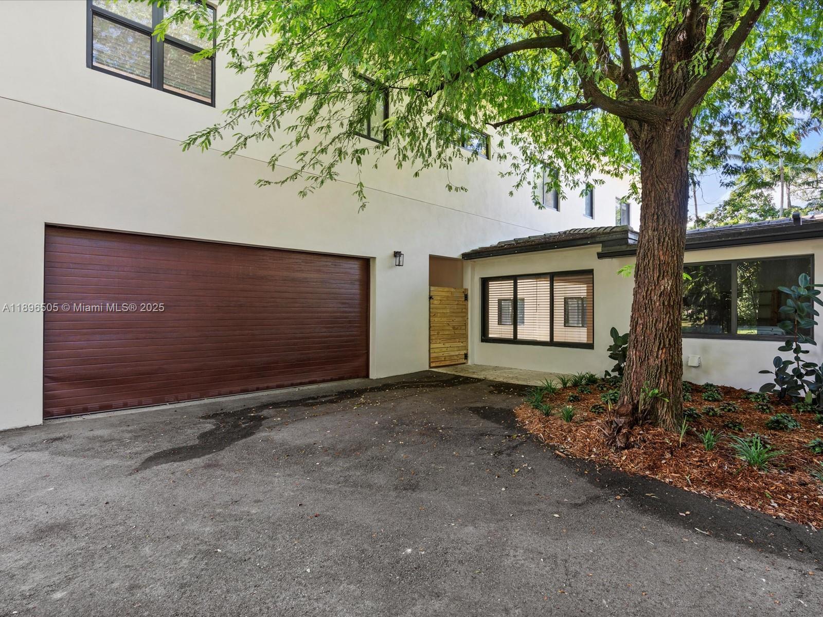 8501 SW 68th St Rd Miami, FL 33143