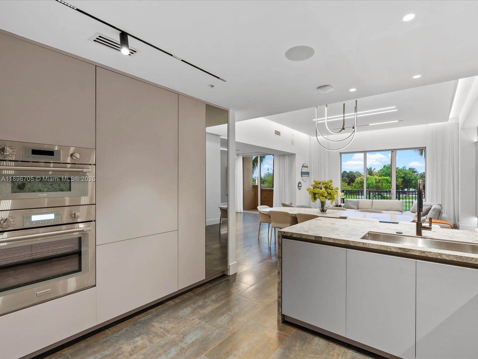 3501 N Ocean Dr #V5 Hollywood, FL 33019