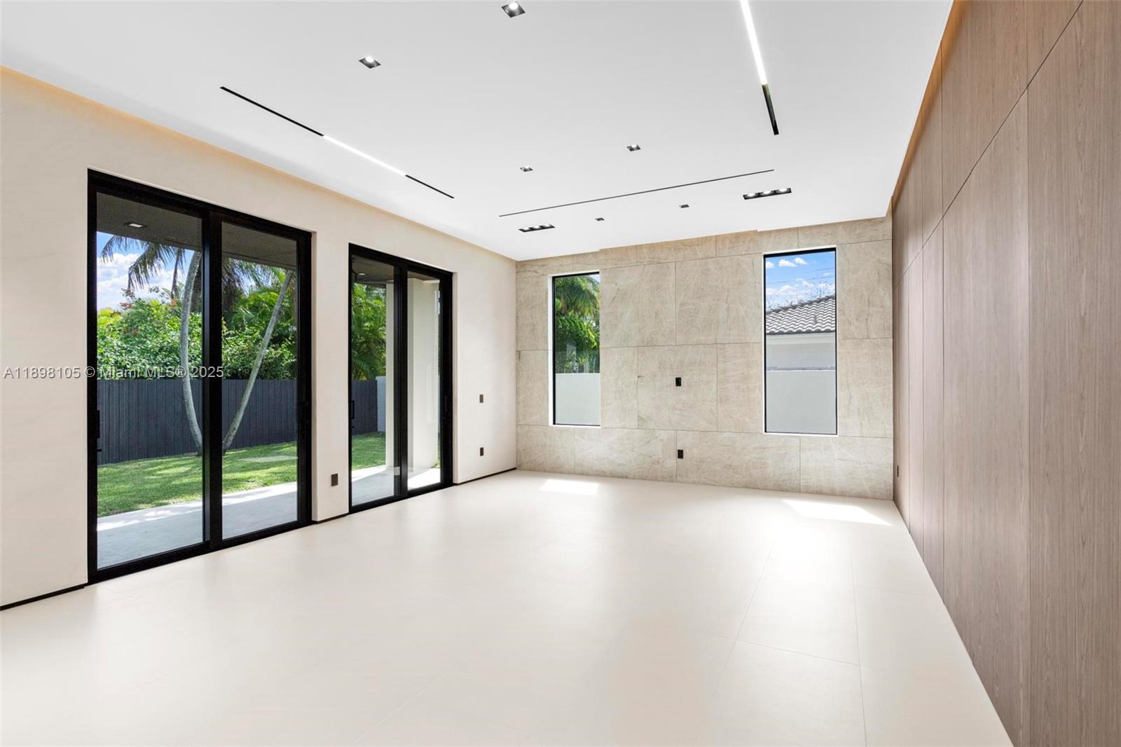 7755 SW 85th Ct Miami, FL 33143