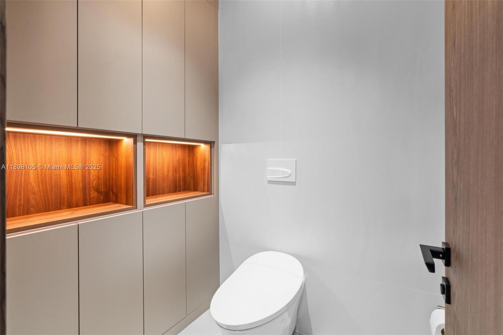 7755 SW 85th Ct Miami, FL 33143