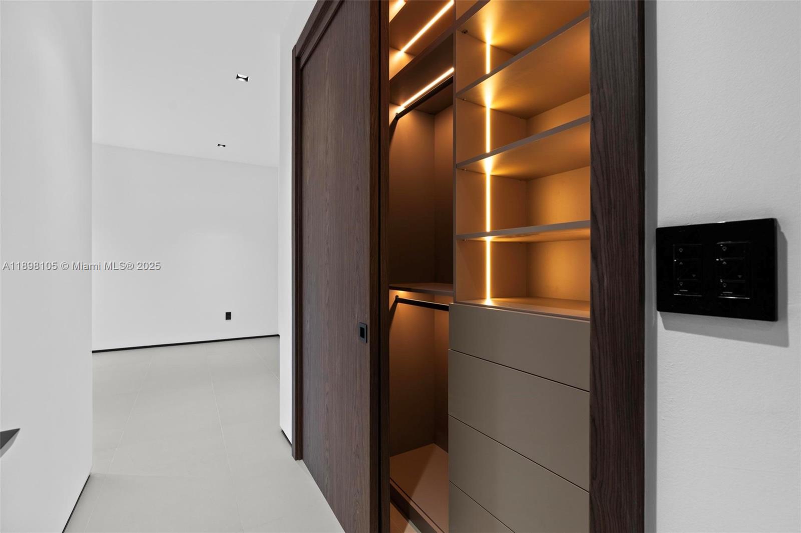 7755 SW 85th Ct Miami, FL 33143