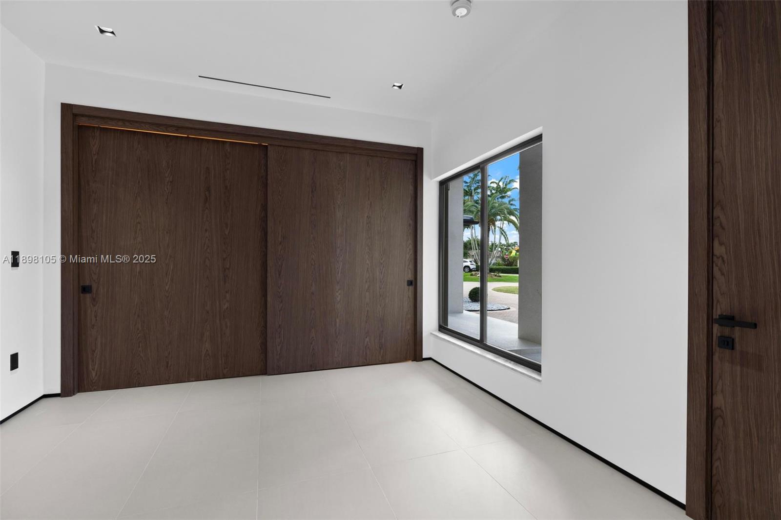 7755 SW 85th Ct Miami, FL 33143