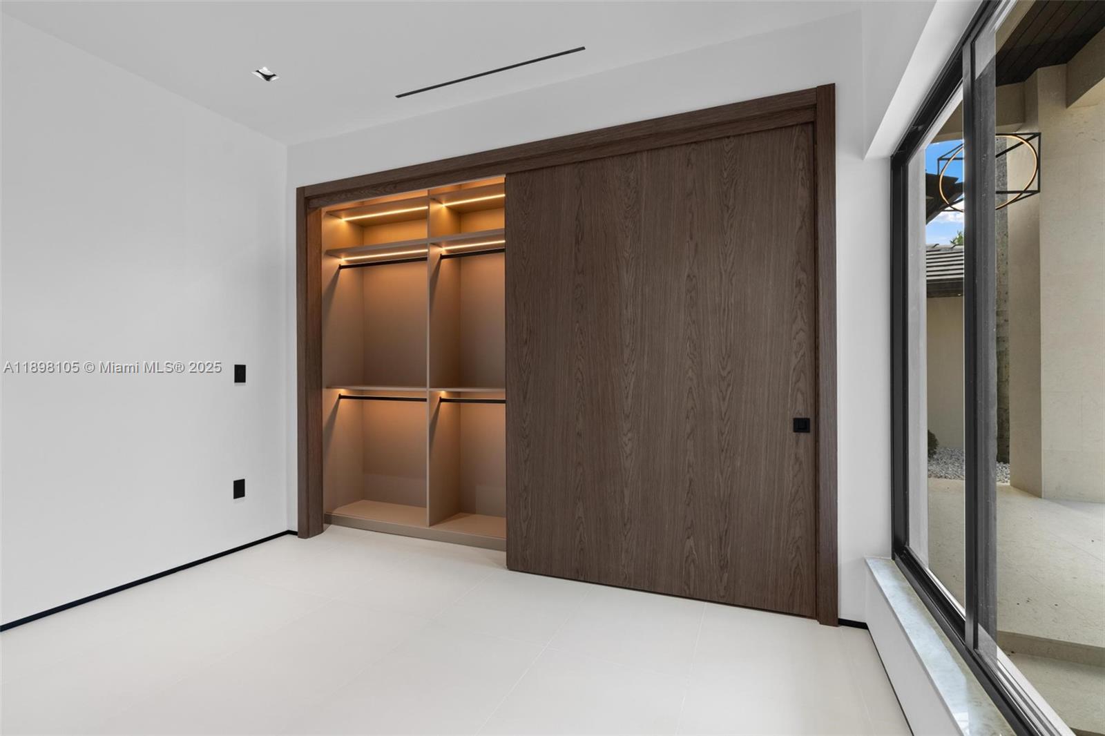 7755 SW 85th Ct Miami, FL 33143