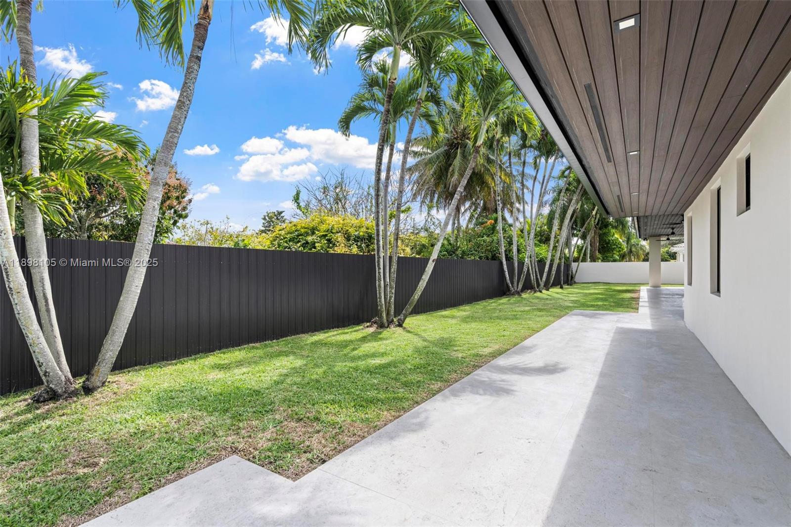 7755 SW 85th Ct Miami, FL 33143