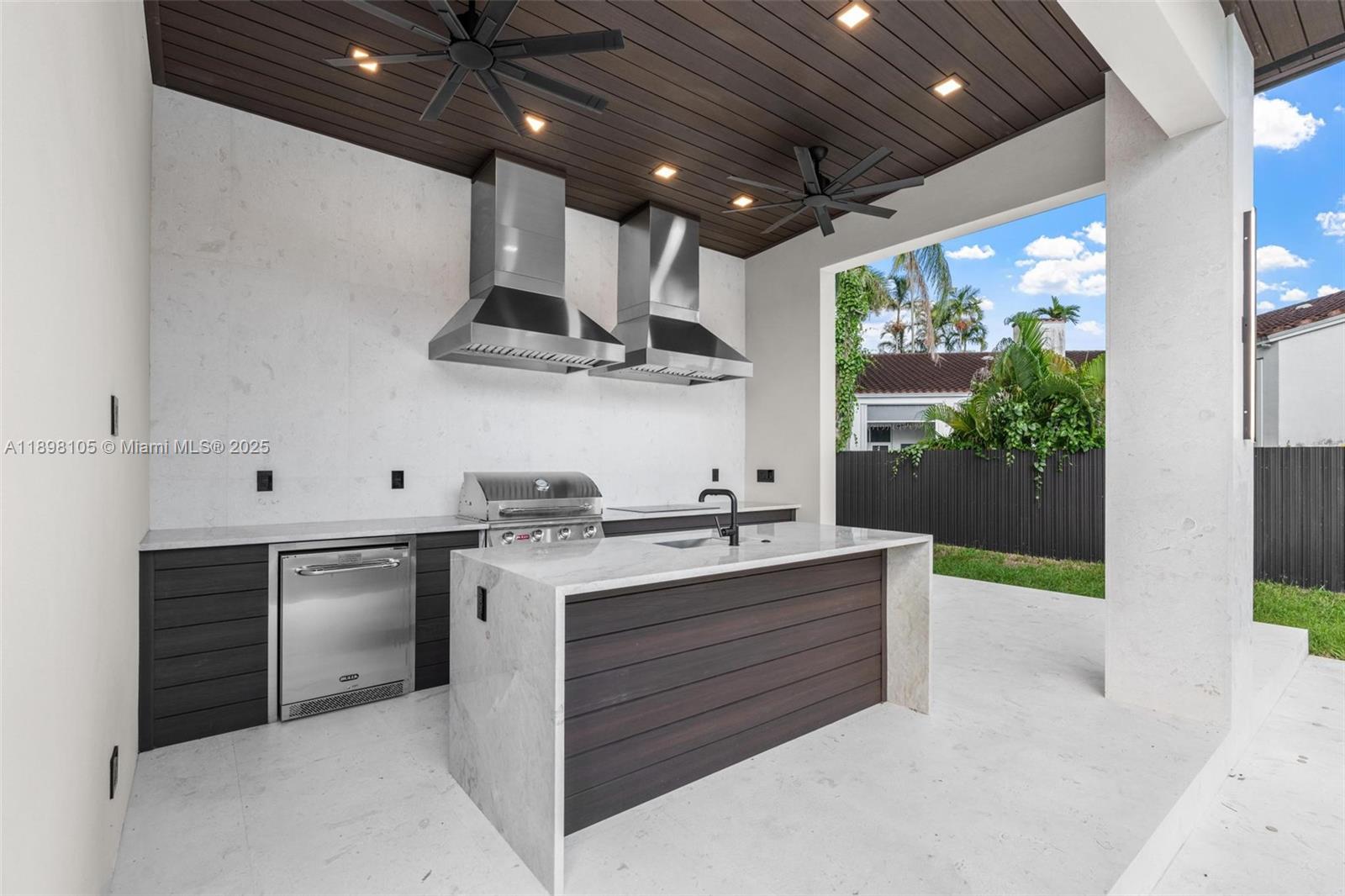 7755 SW 85th Ct Miami, FL 33143