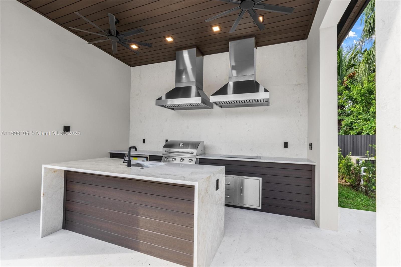 7755 SW 85th Ct Miami, FL 33143