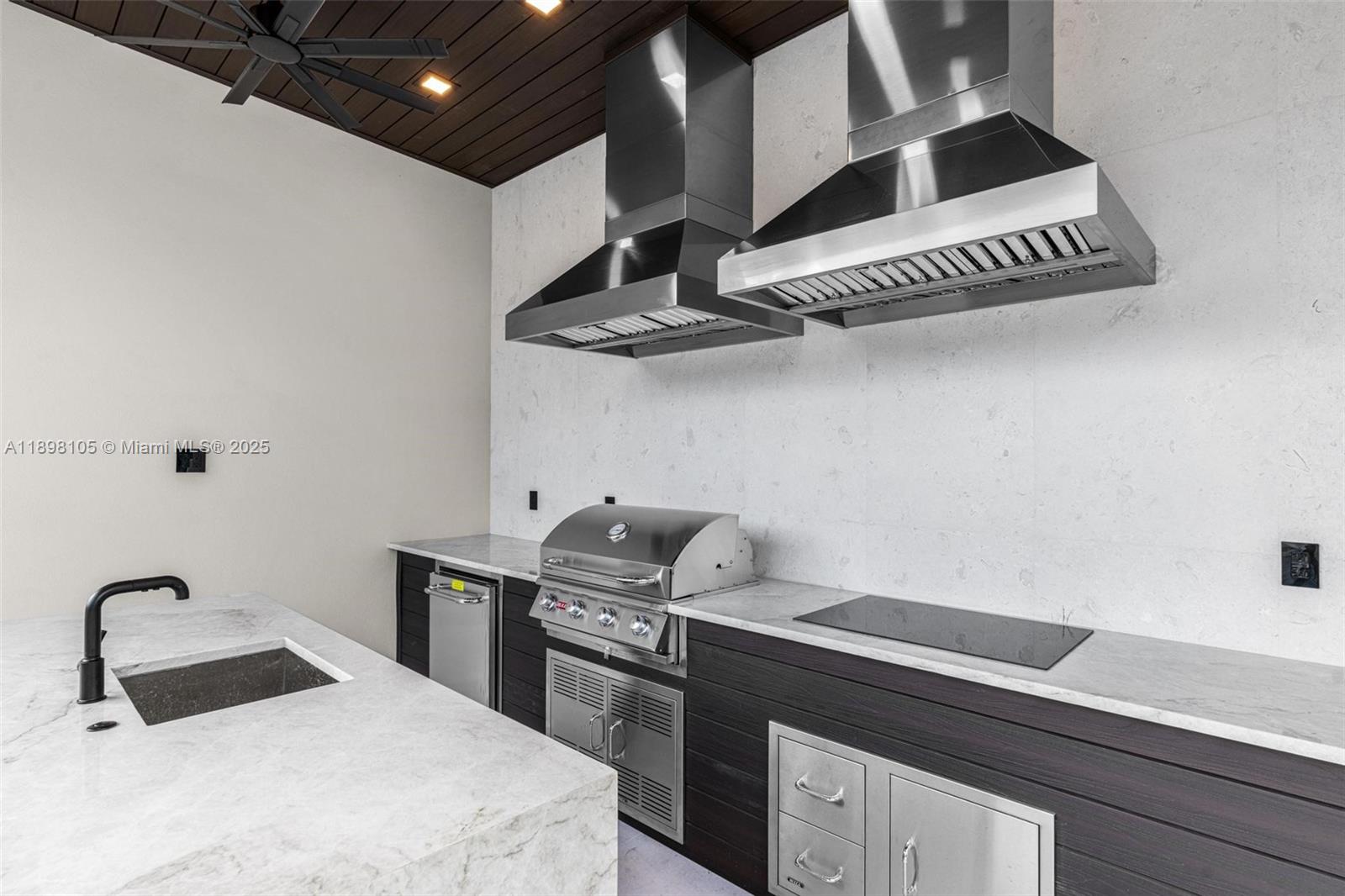 7755 SW 85th Ct Miami, FL 33143