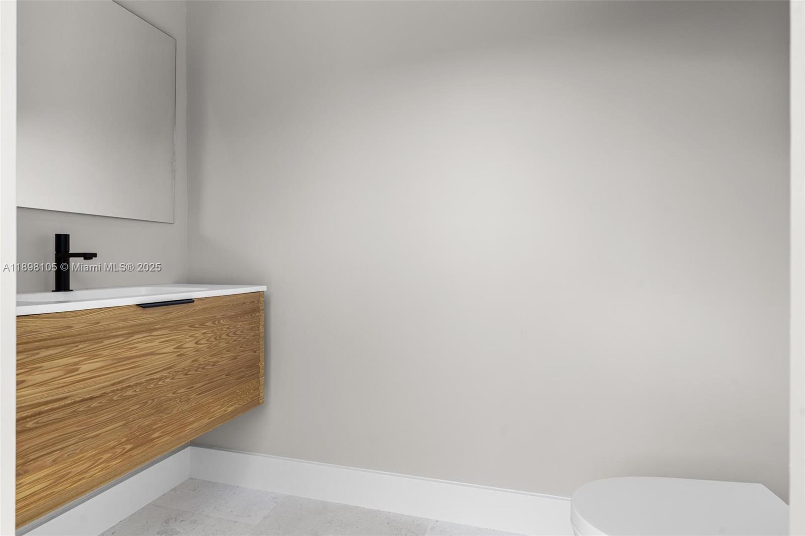 7755 SW 85th Ct Miami, FL 33143