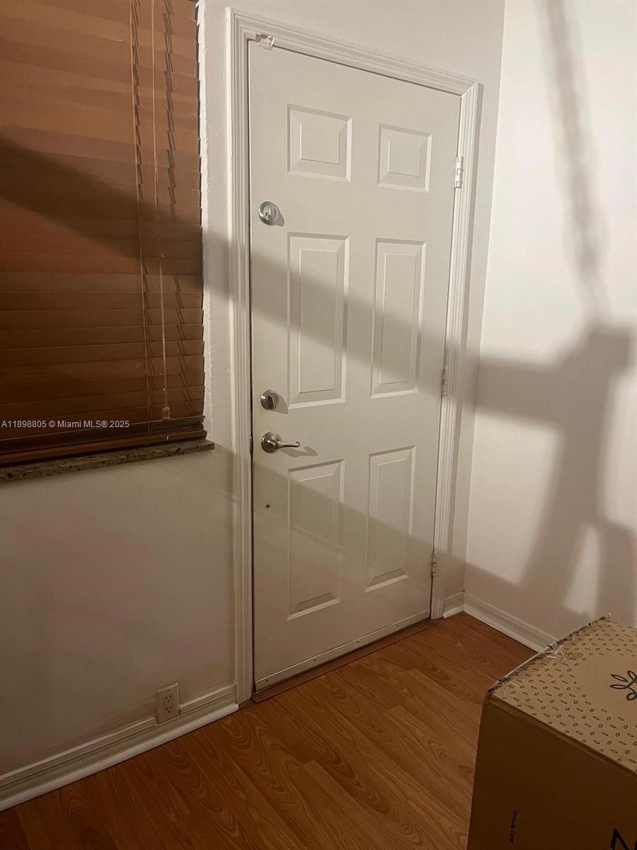 2195 Bay Dr #6 Miami Beach, FL 33141