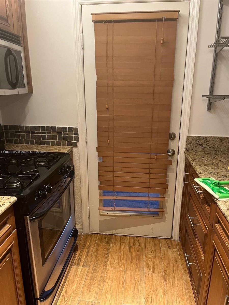 2195 Bay Dr #6 Miami Beach, FL 33141