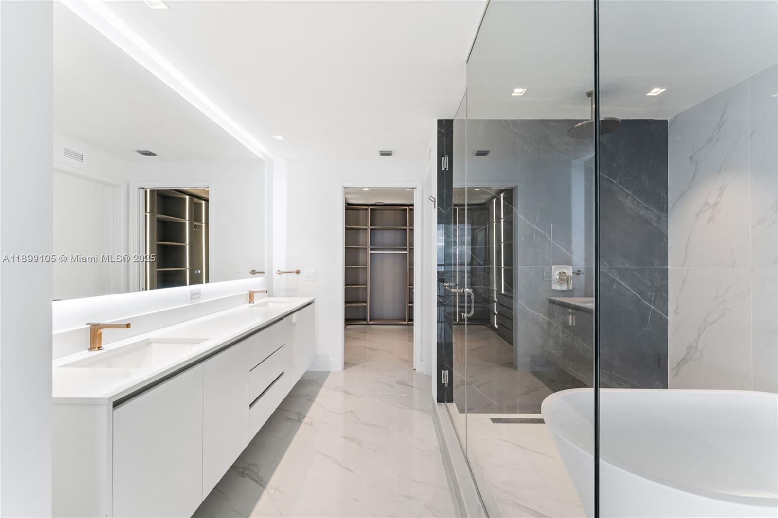 700 Ne 24th St #5401 Miami, FL 33137 700 Ne 24th St #5401 Miami, FL 33137