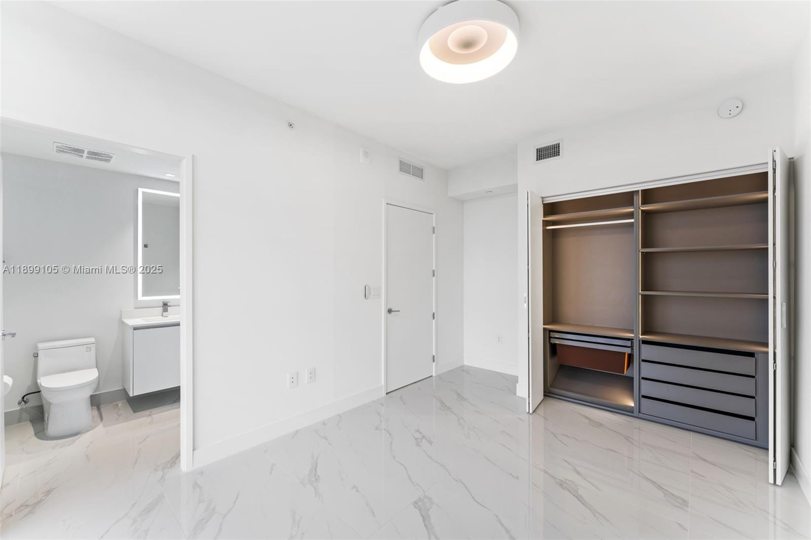 700 Ne 24th St #5401 Miami, FL 33137 700 Ne 24th St #5401 Miami, FL 33137