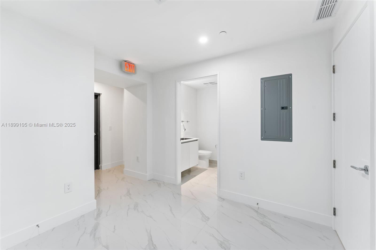 700 Ne 24th St #5401 Miami, FL 33137 700 Ne 24th St #5401 Miami, FL 33137