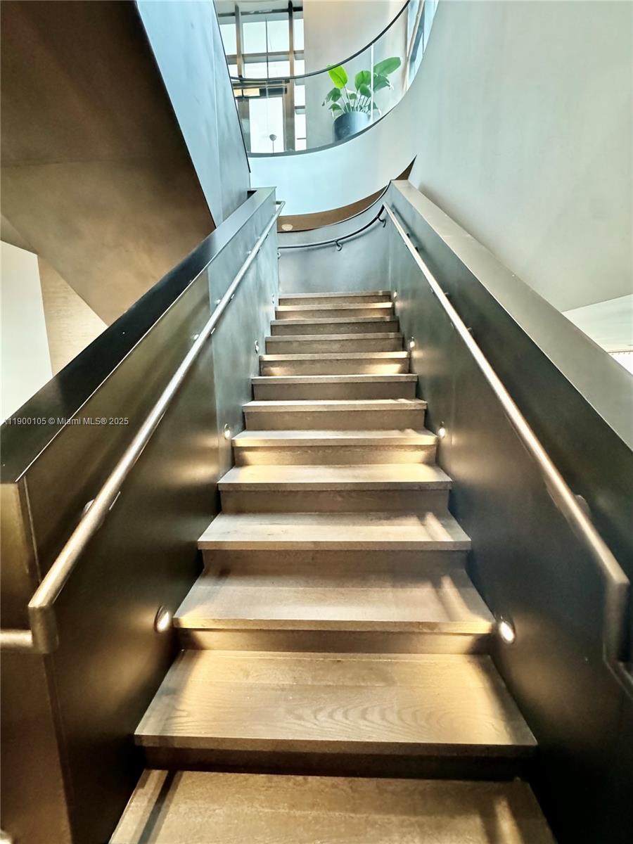 image Gale/natiivo36