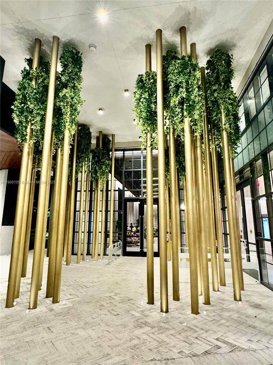 image Gale/natiivo61