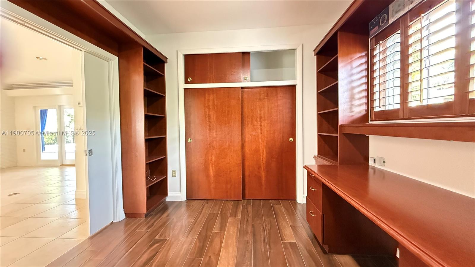 2075 Arch Crk Dr #2075 North Miami, FL 33181