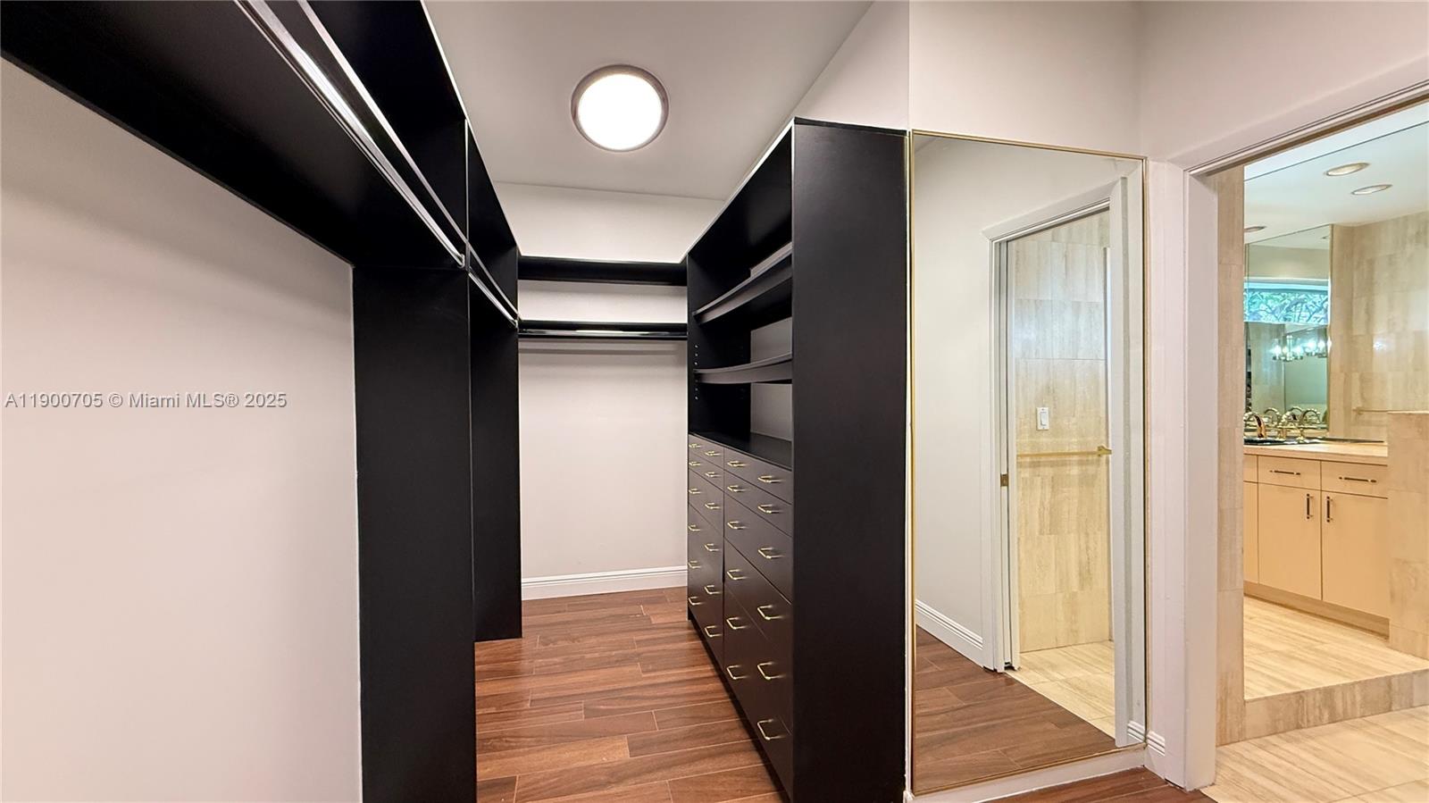 2075 Arch Crk Dr #2075 North Miami, FL 33181