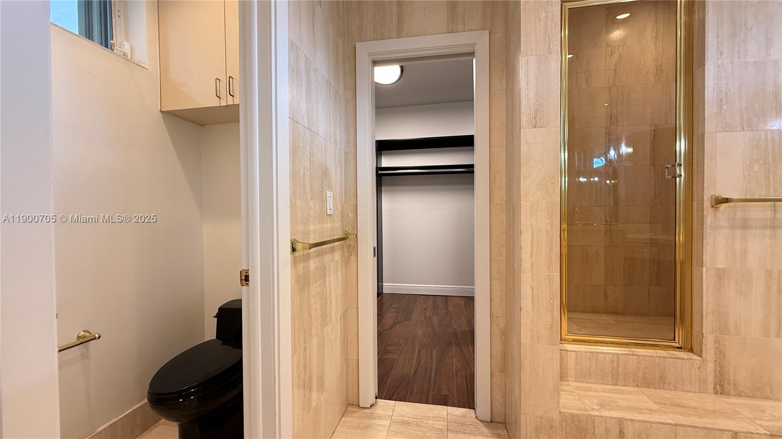 2075 Arch Crk Dr #2075 North Miami, FL 33181