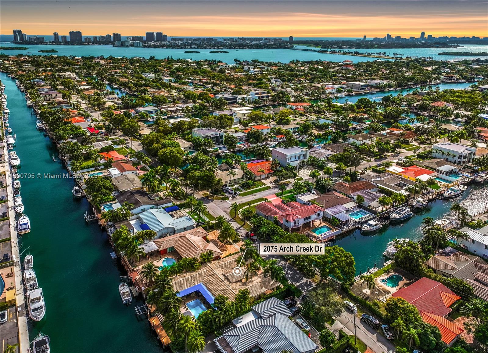 2075 Arch Crk Dr #2075 North Miami, FL 33181