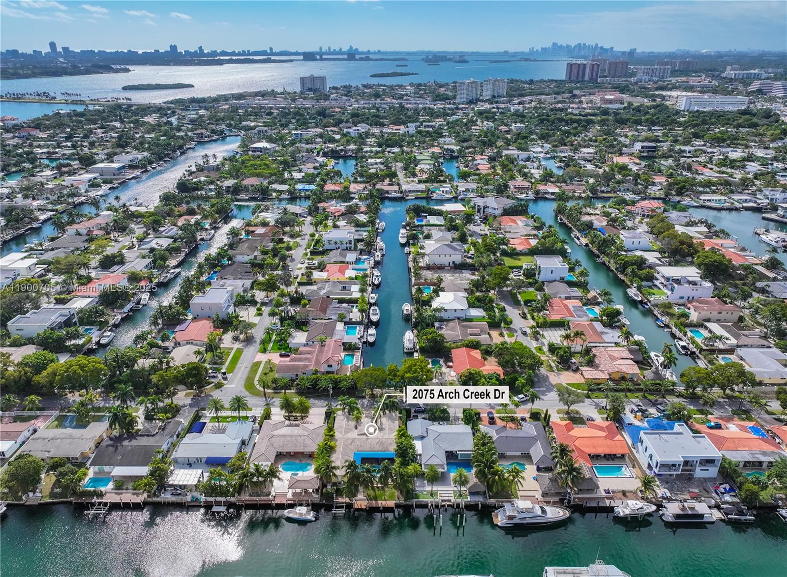 2075 Arch Crk Dr #2075 North Miami, FL 33181