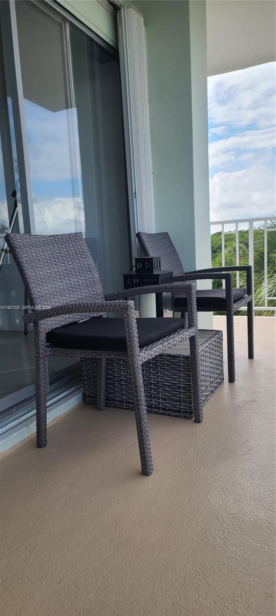 image Arlen House West41