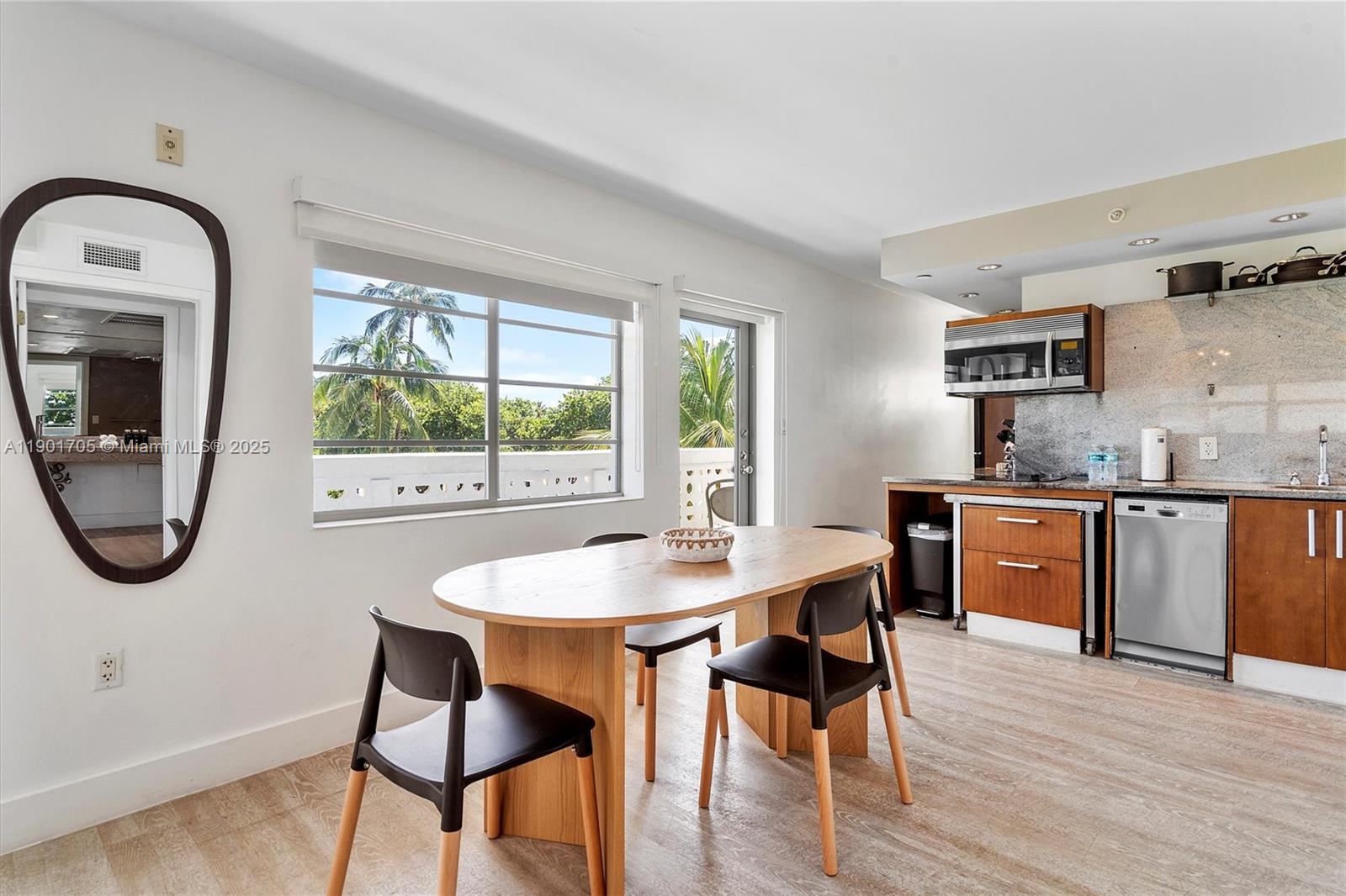 1024 Ocean Dr #A301 Miami Beach, FL 33139