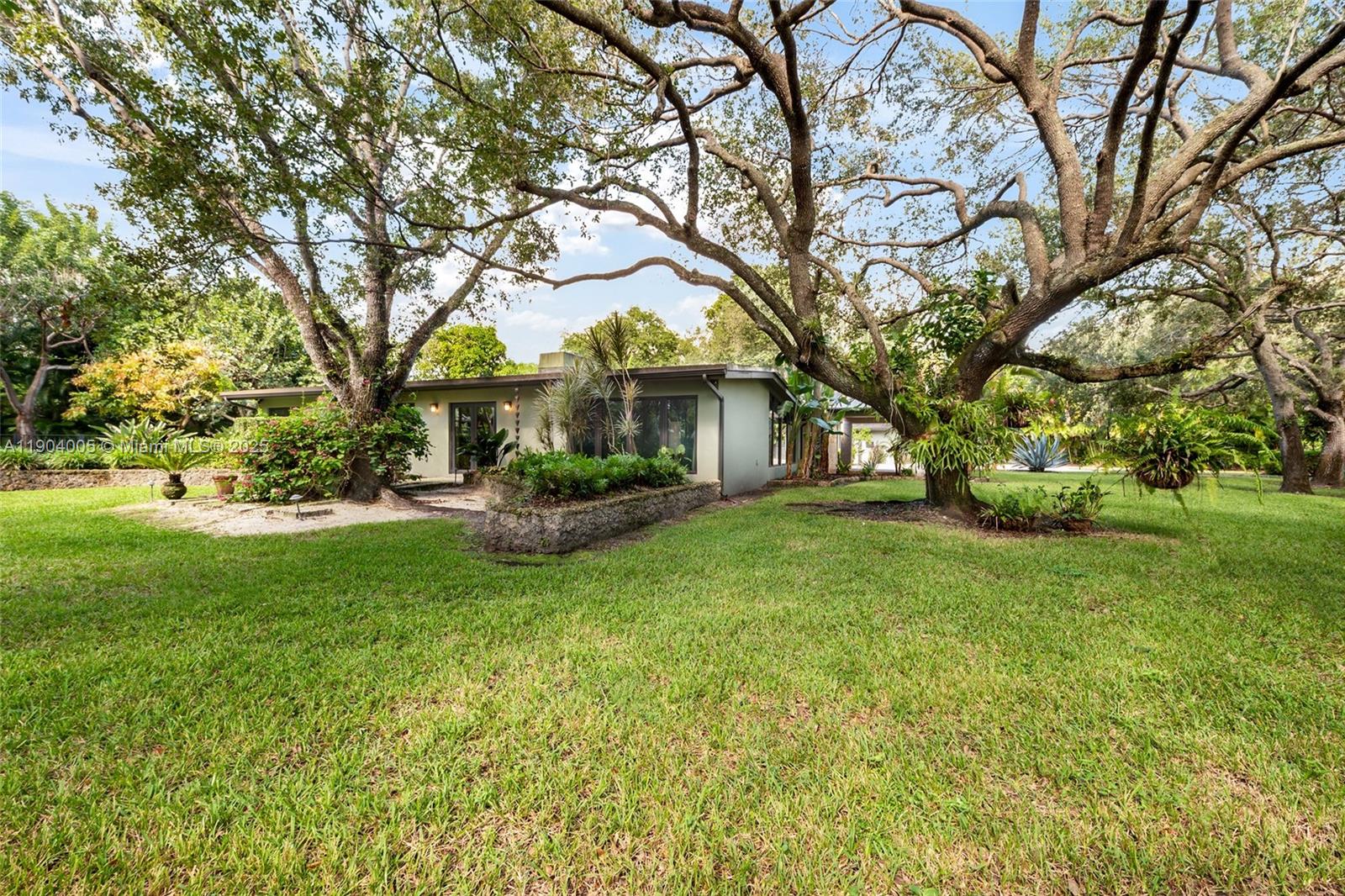 7801 SW 128th St Pinecrest, FL 33156