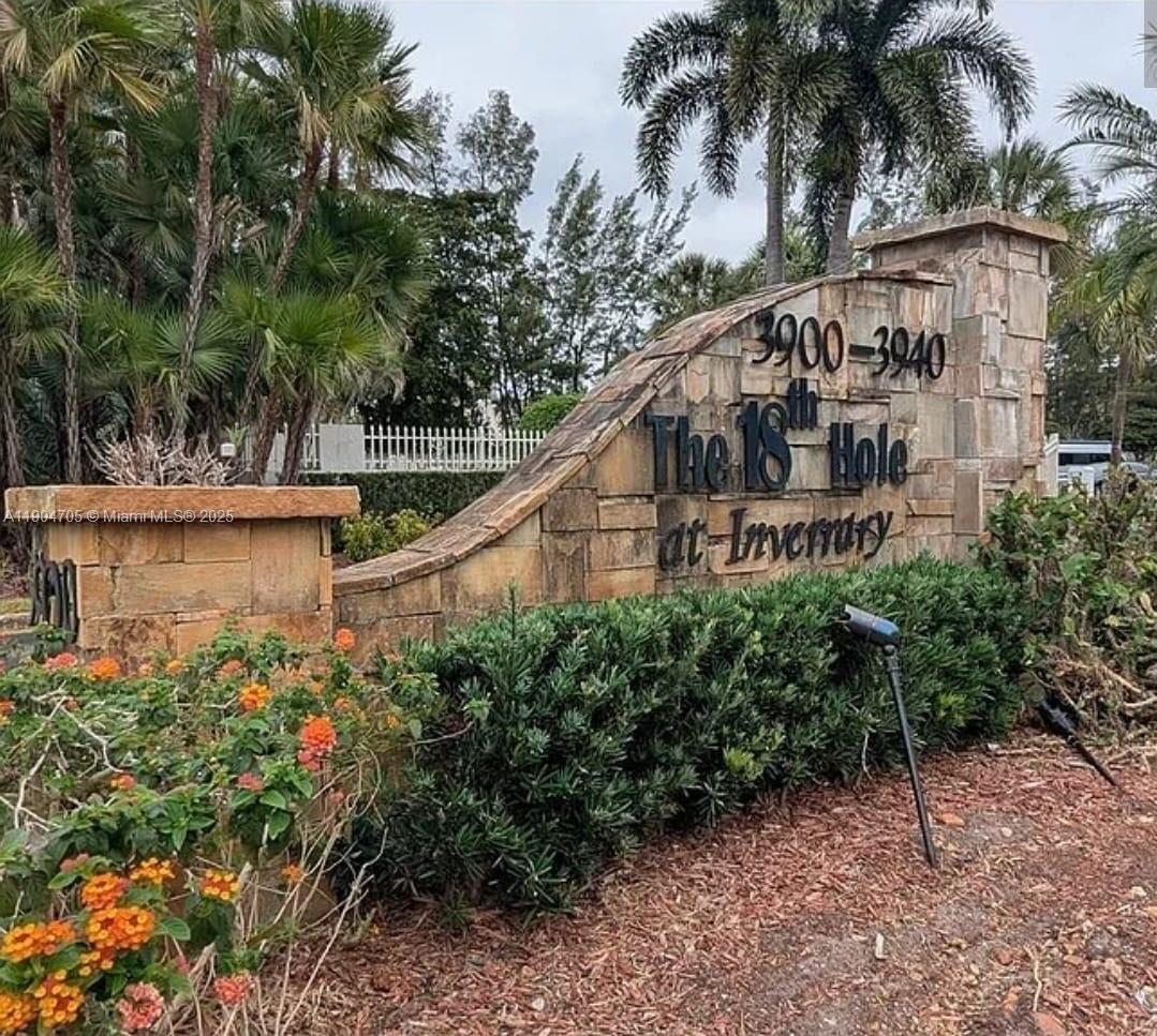 3910 Inverrary Blvd #703-B