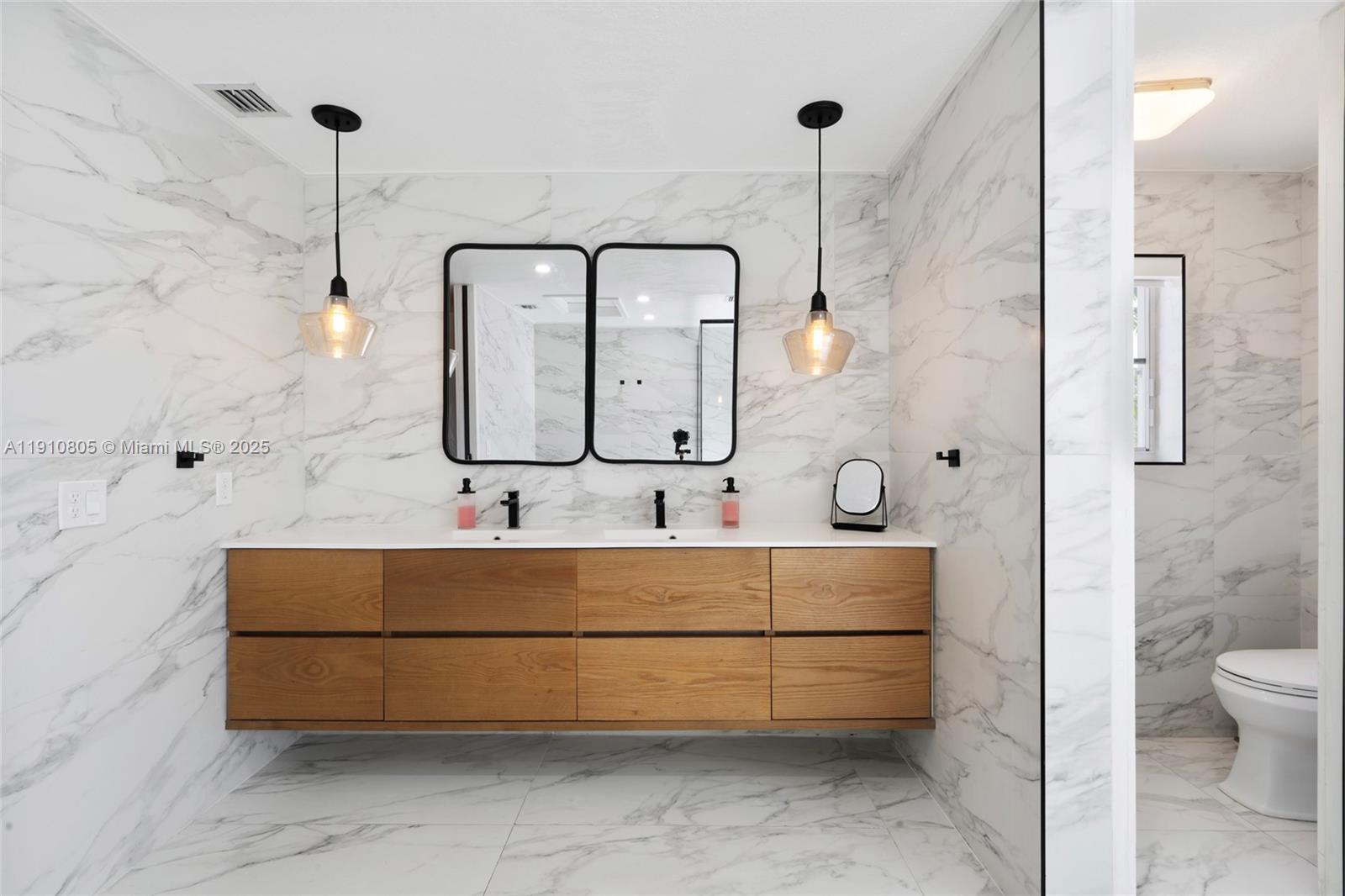 932 Nandina Dr #932 Weston, FL 33327