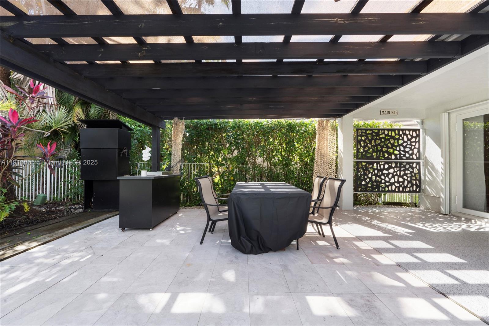 932 Nandina Dr #932 Weston, FL 33327